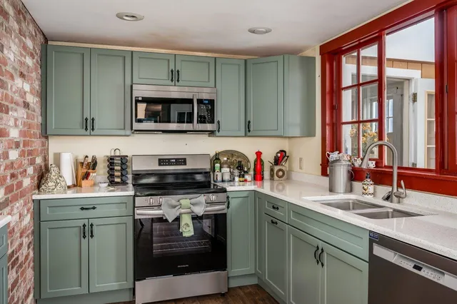 $849,000 | 1310-1311 Upper City Road, Pittsfield, NH 03263