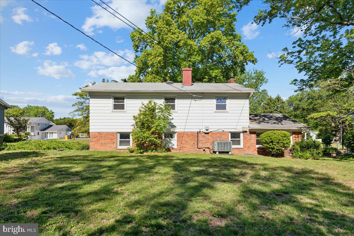 130 Brent Road Arnold, MD 21012 - Photo 4 of 46 a view of a house with a yard