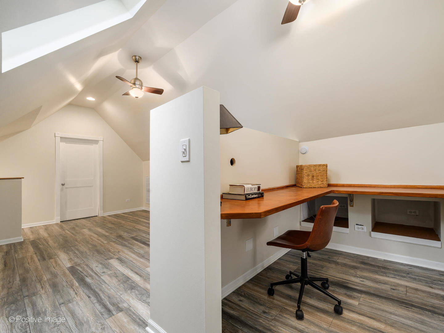 802 Clinton Place Evanston, IL 60201 - Photo 17 of 27