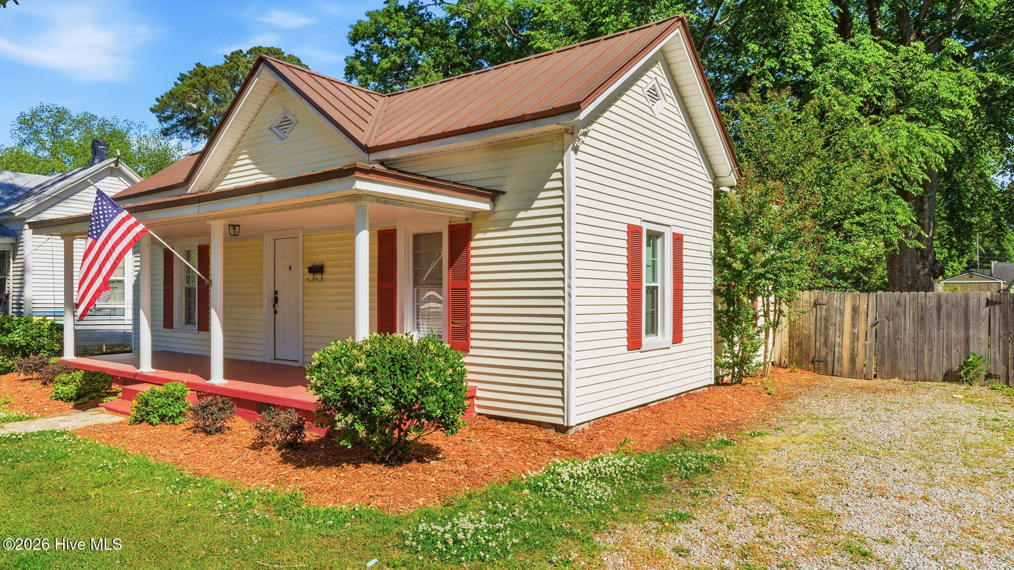 465 West 3rd Street Ayden, NC 28513 - Photo 2 of 42 5-web-or-mls-465 Third St-3