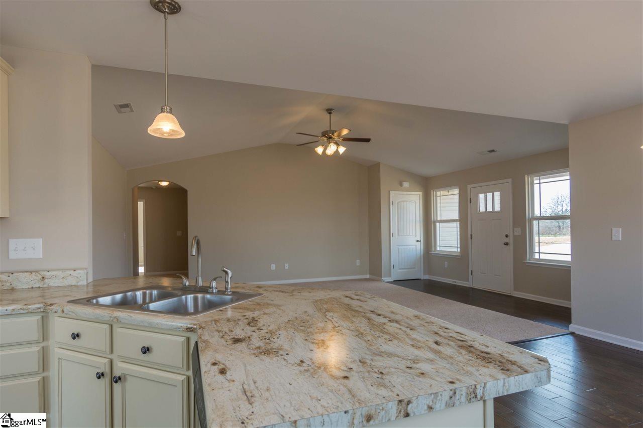 83 Lyman Lake Road Lyman, SC 29365 - Photo 6 of 30