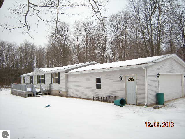 4603 South Betsie River Road Interlochen, MI 49643 - Photo 1 of 14 1779354.JPG