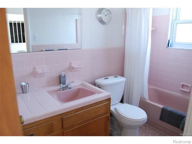 2401 West 13 Mile Road Royal Oak, MI 48073 - Photo 8 of 8