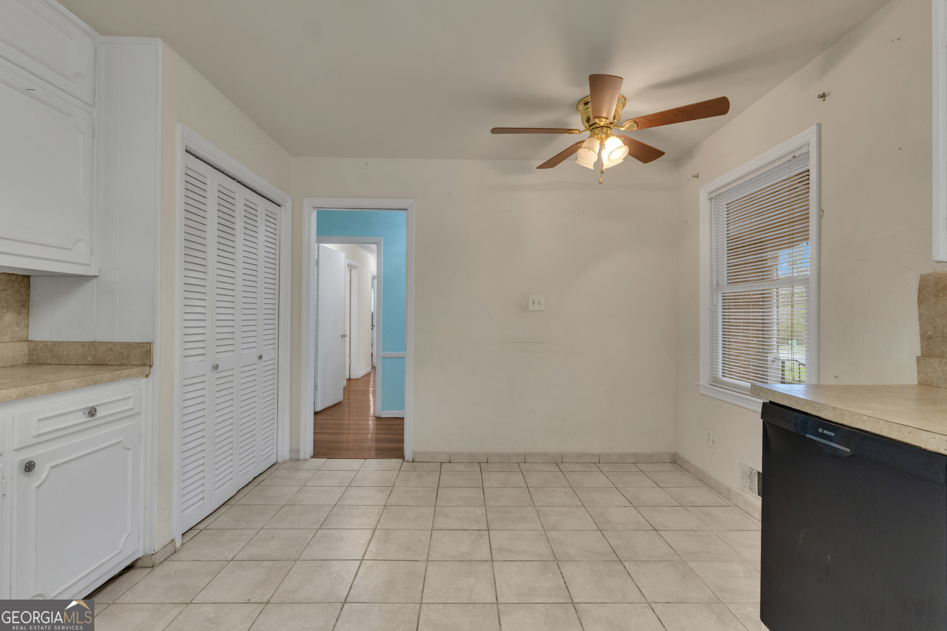 1153 Forest Heights Road Stone Mountain, GA 30083 - Photo 11 of 49