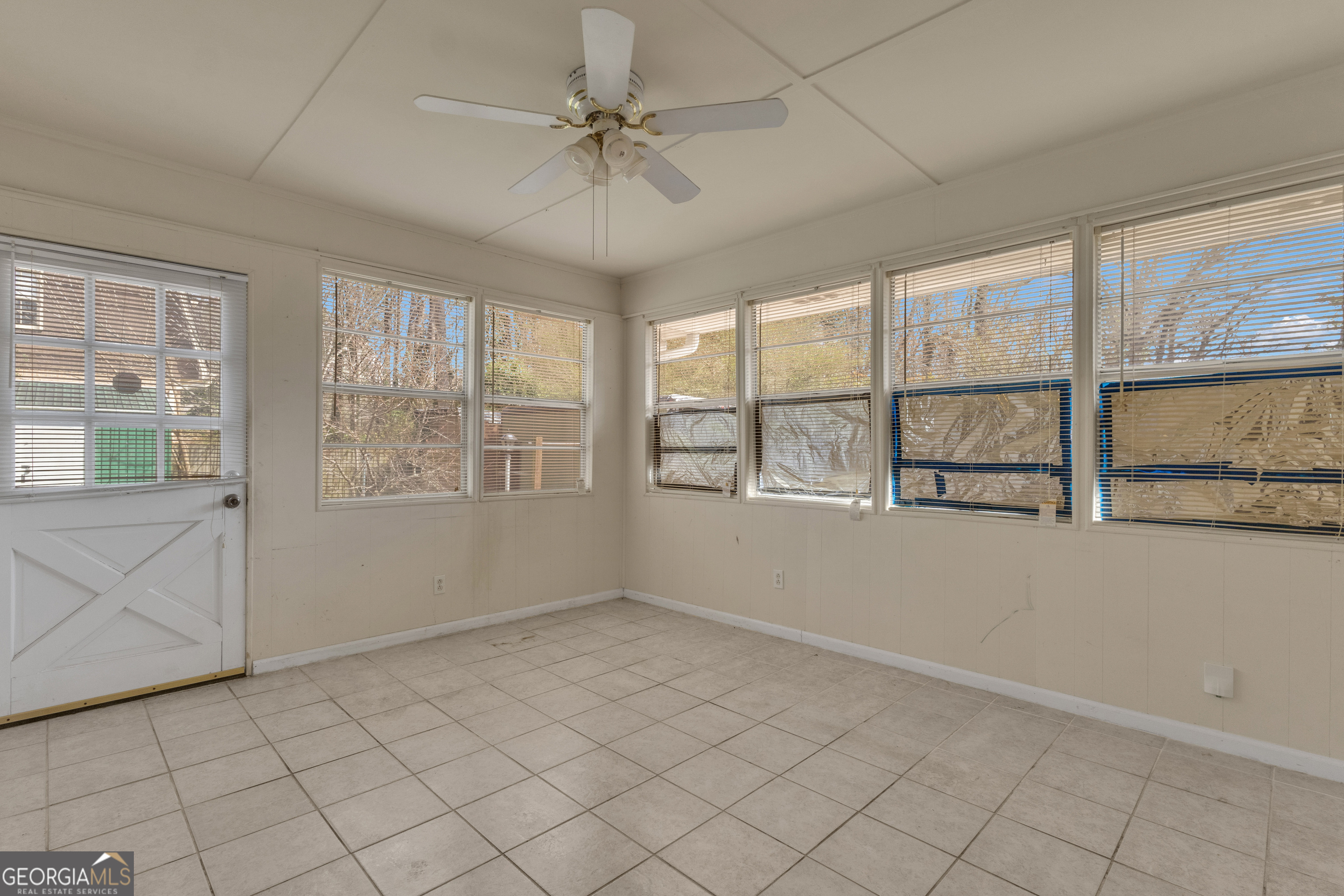 1153 Forest Heights Road Stone Mountain, GA 30083 - Photo 21 of 49