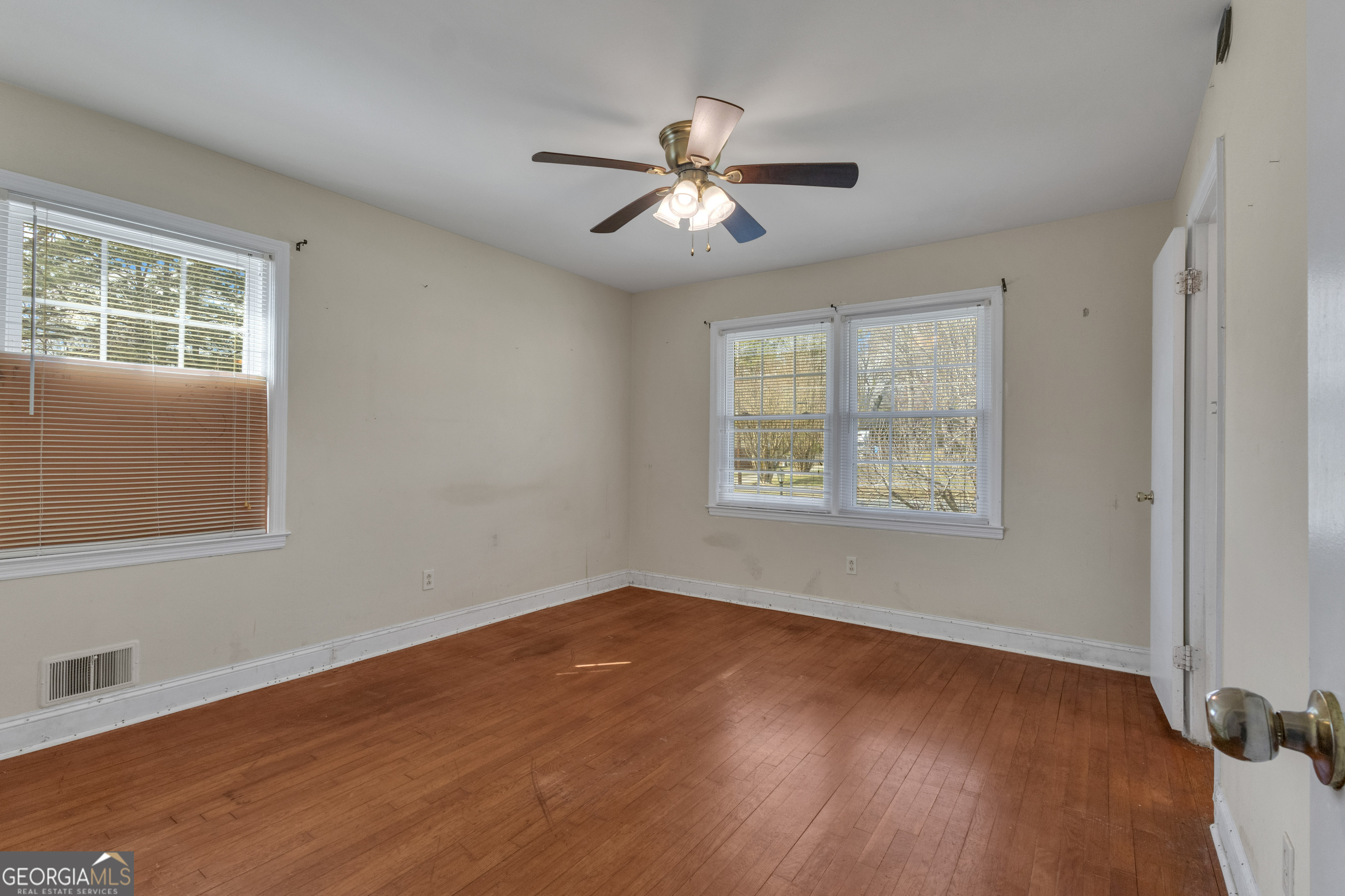 1153 Forest Heights Road Stone Mountain, GA 30083 - Photo 34 of 49