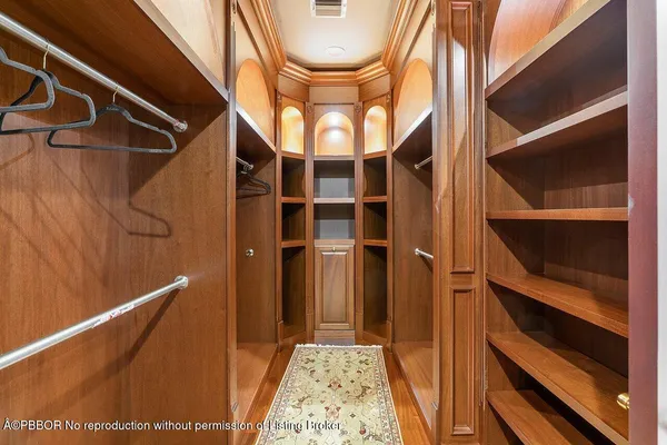 a view of walk in closet