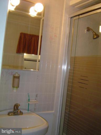 21635 Keeney Road Freeland, MD 21053 - Photo 19 of 30 Master Bath
