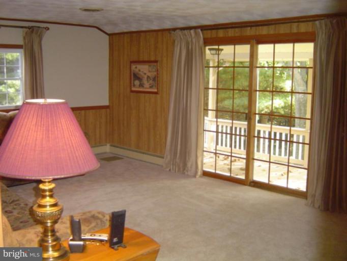 21635 Keeney Road Freeland, MD 21053 - Photo 8 of 30 Fresh New Carpeted Living Room