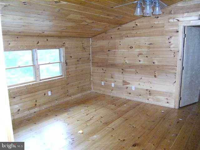 661 Woodburne Road Lewisberry, PA 17339 - Photo 9 of 12 Gallery Image 9