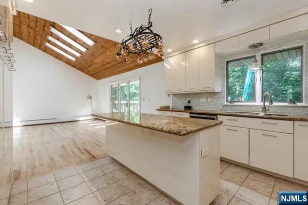 $9,000 | 59 Bowers Lane, Closter, NJ 07624