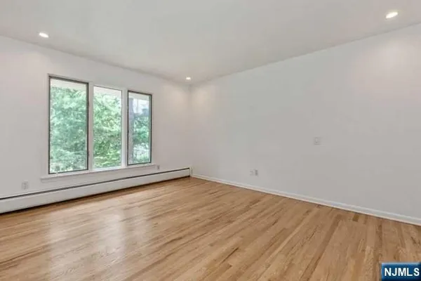 $9,000 | 59 Bowers Lane, Closter, NJ 07624