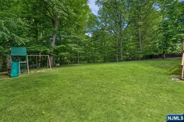 $9,000 | 59 Bowers Lane, Closter, NJ 07624