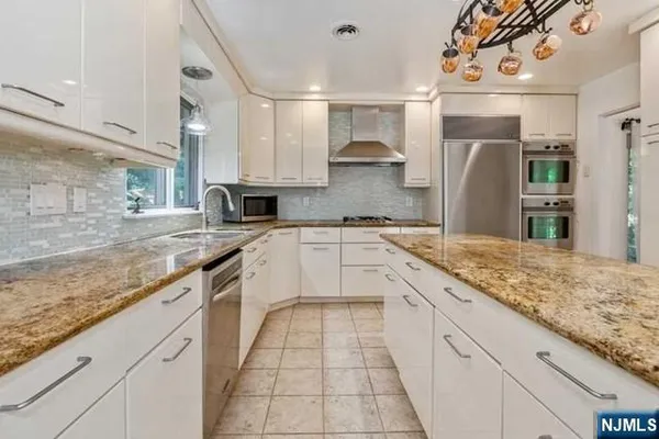 $9,000 | 59 Bowers Lane, Closter, NJ 07624