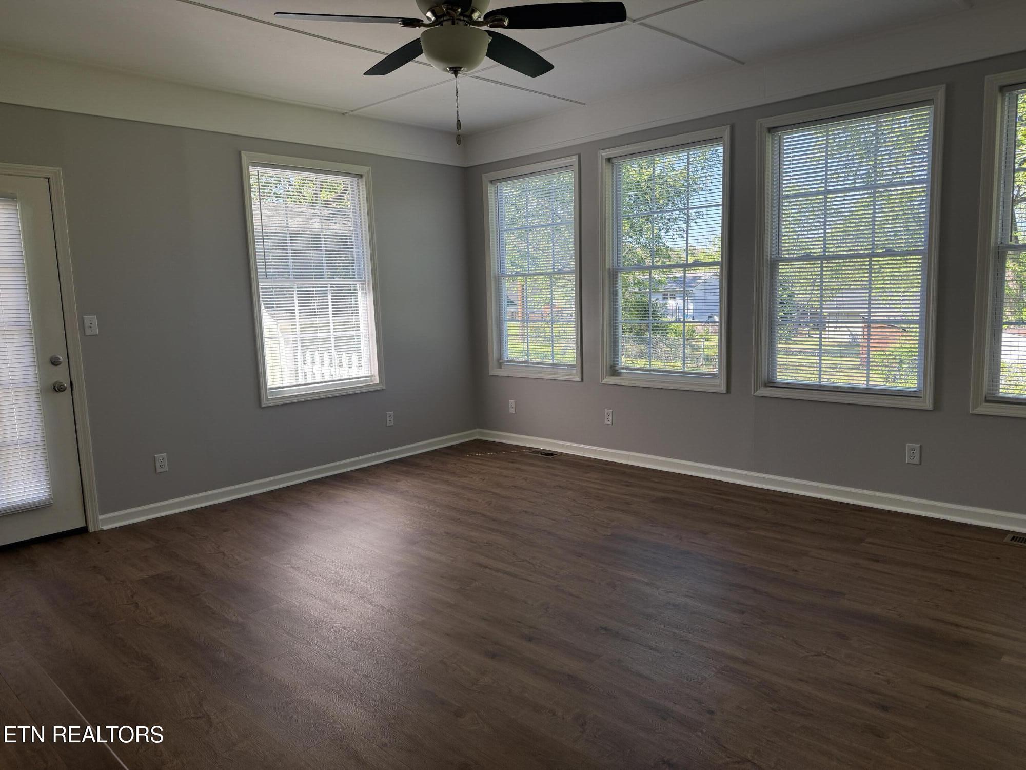 7716 Ashley Road, Unit 7 Powell, TN 37849 - Photo 9 of 17 Sun room