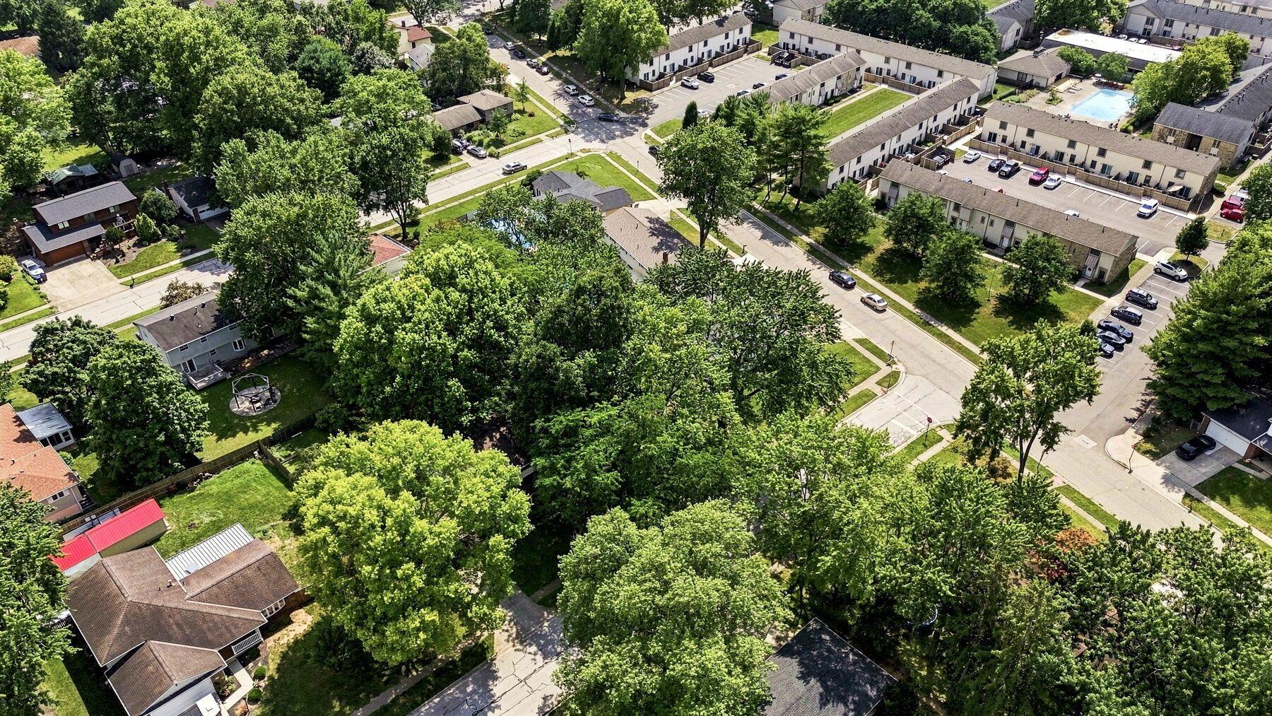 180 Landover Road Columbus, OH 43230 - Photo 14 of 60 community view