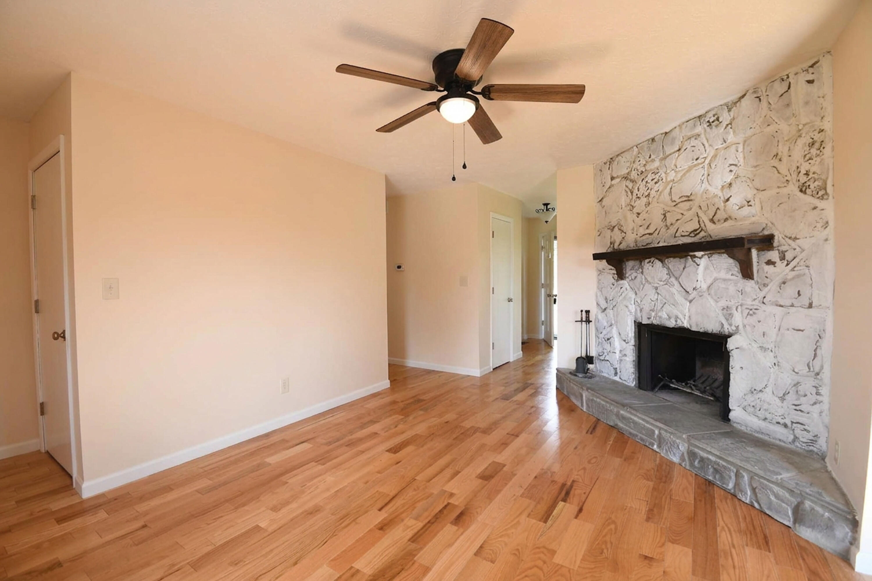 403 Wash Road Frankfort, KY 40601 - Photo 11 of 14 Great Room w: Stone Fireplace