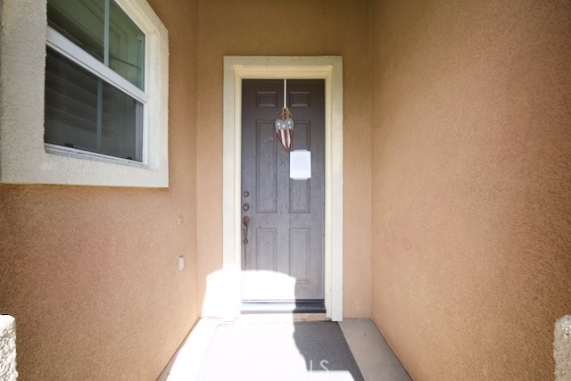 42585 Devant Circle Temecula, CA 92592 - Photo 6 of 47