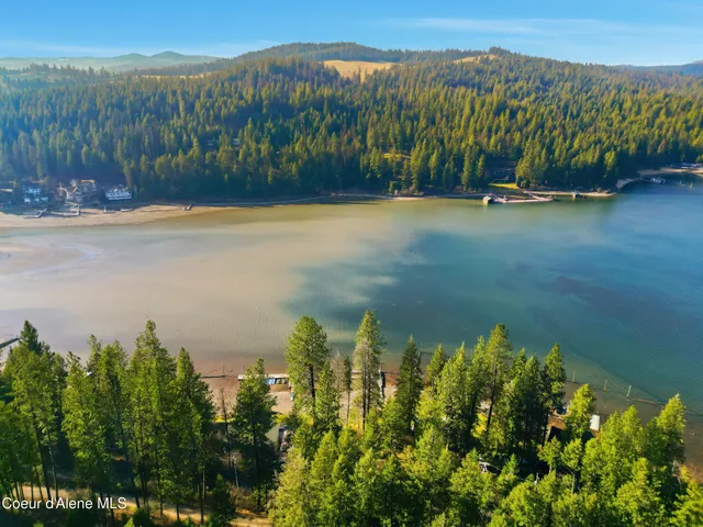 $1,995,000 | 3555 South Azure Waves Drive, Coeur D'Alene, ID 83814
