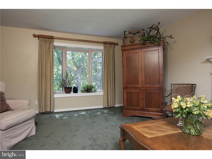 8422 Chippewa Road Philadelphia, PA 19128 - Photo 4 of 25 a view of outdoor space and porch