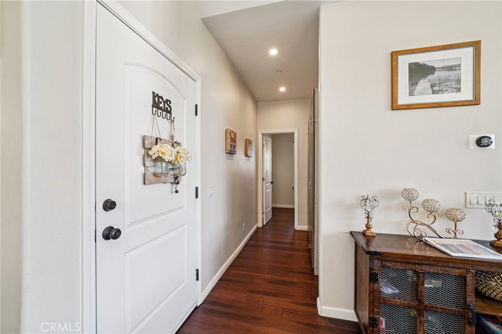 26845 Modoc Lane Lake Arrowhead, CA 92352 - Photo 21 of 56 a view of a hallway with seating area