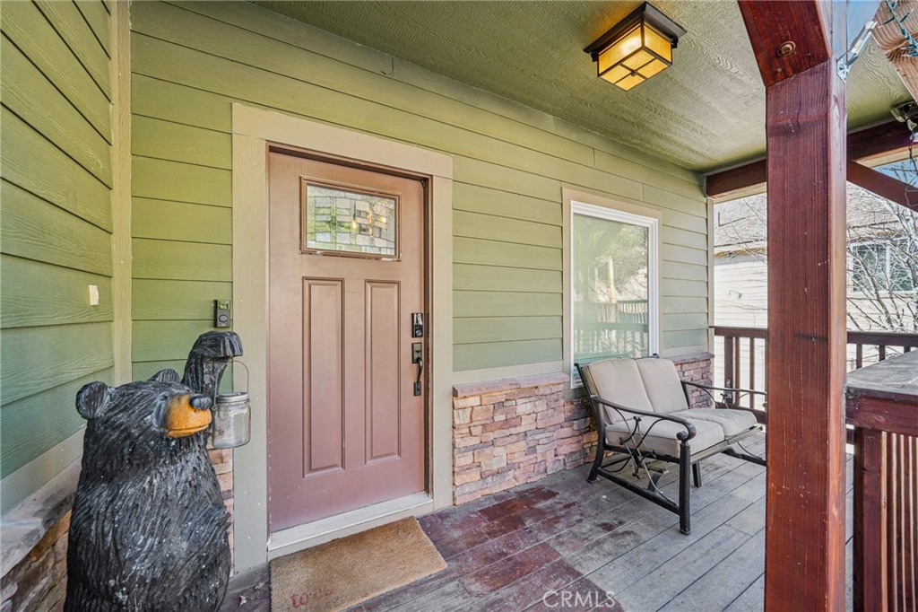 26845 Modoc Lane Lake Arrowhead, CA 92352 - Photo 4 of 56 a view of outdoor seating space