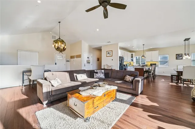 $885,000 | 26845 Modoc Lane, Lake Arrowhead, CA 92352