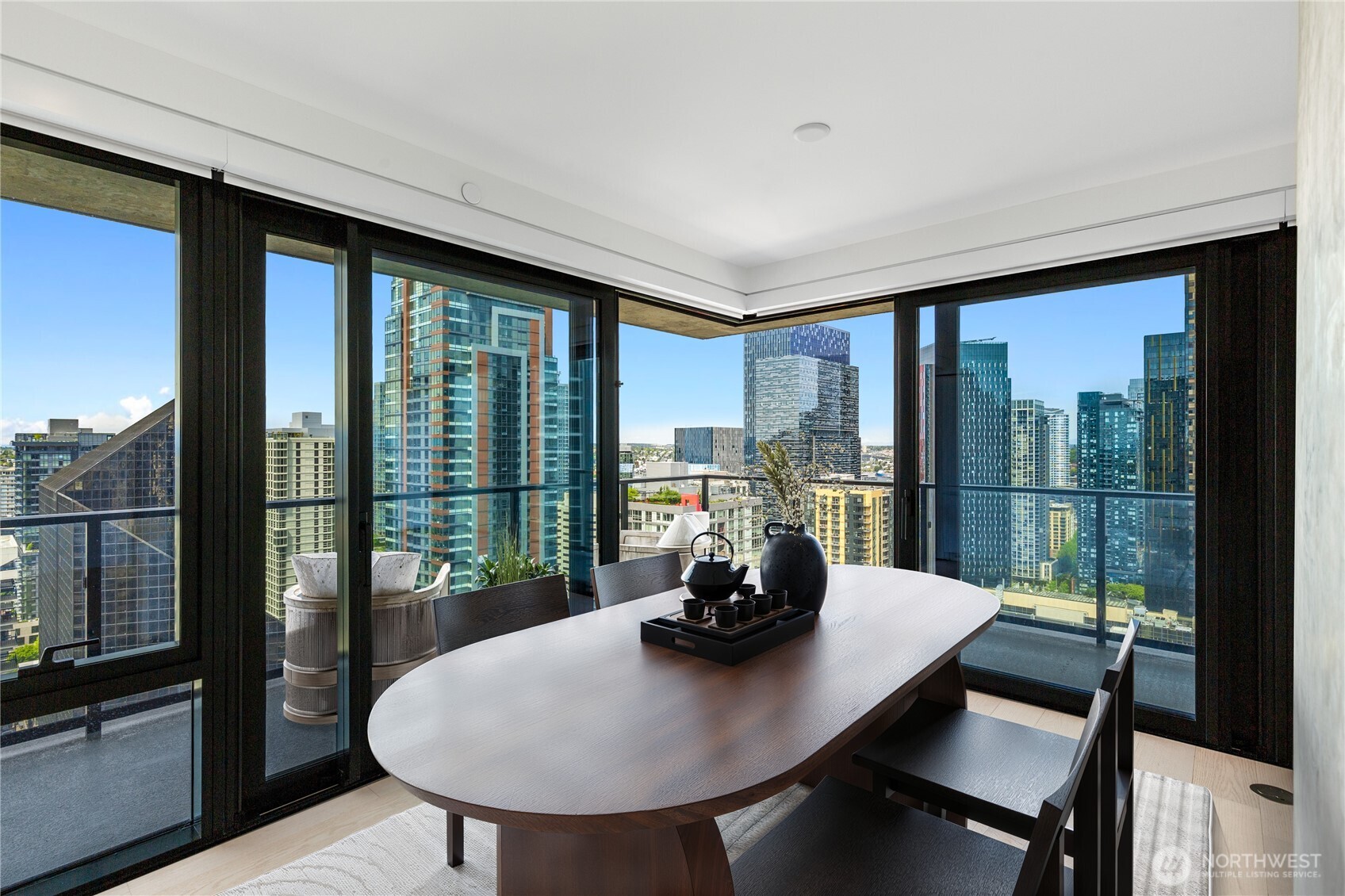 300 Virginia Street, Unit 2602 Seattle, WA 98101 - Photo 4 of 27