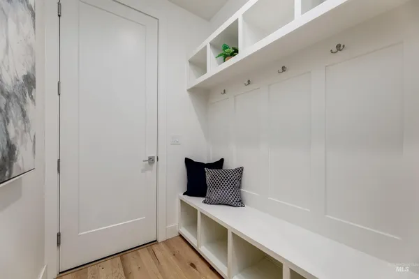 $695,000 | 1425 East Jade Creek Street, Eagle, ID 83616