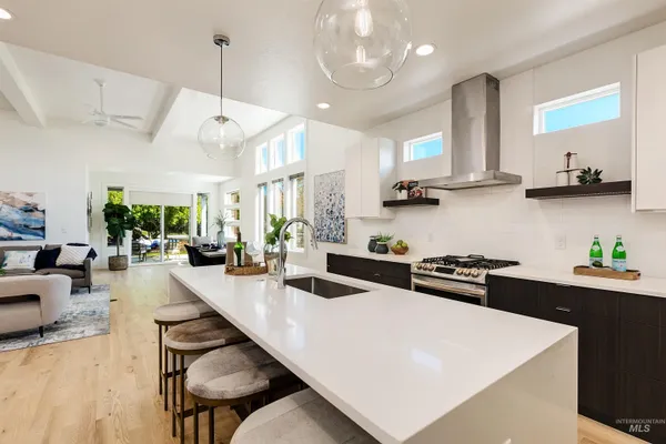 $695,000 | 1425 East Jade Creek Street, Eagle, ID 83616