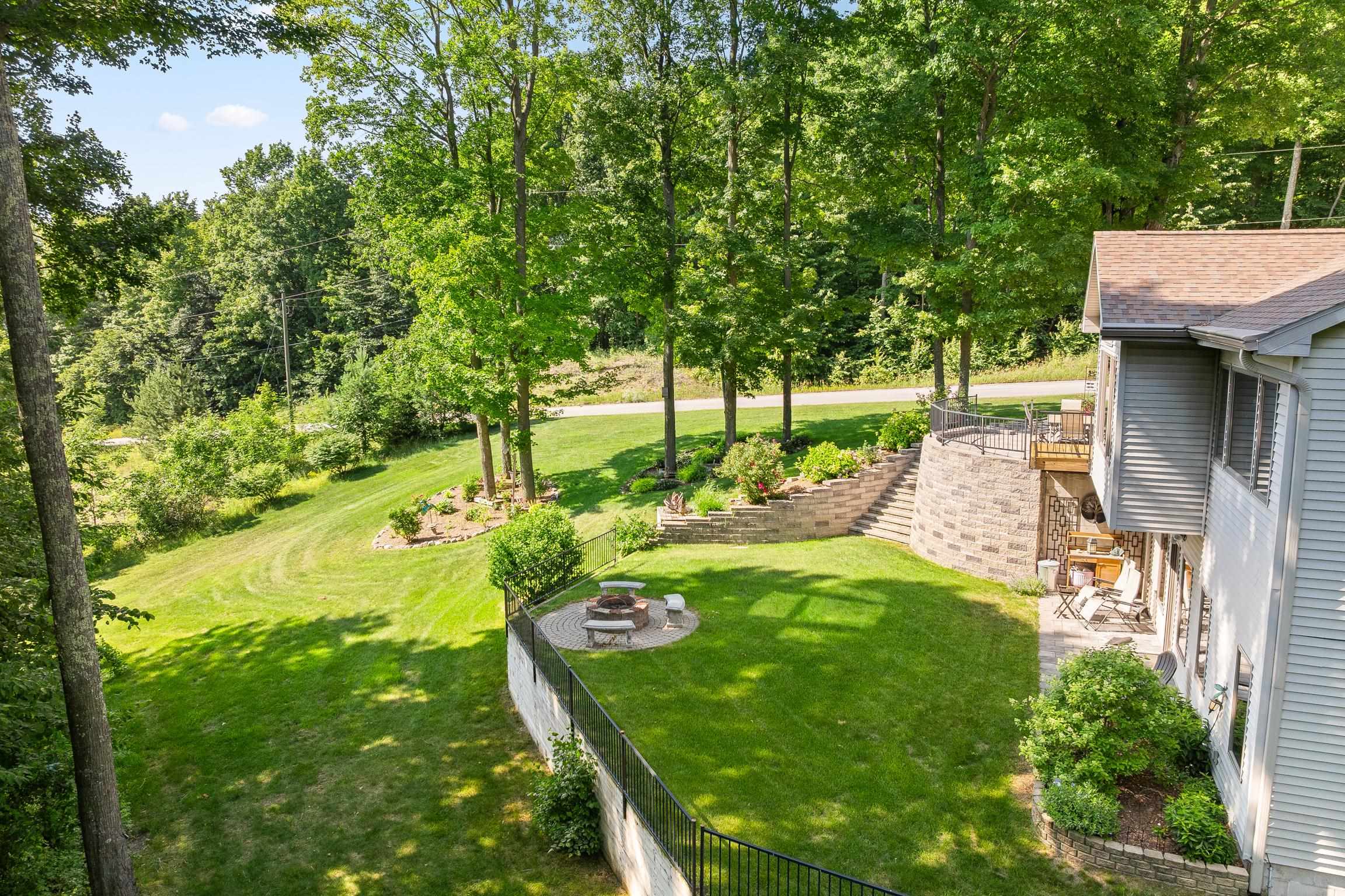 10303 Narrow Gauge Road Beulah, MI 49617 - Photo 4 of 99