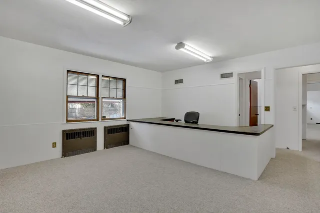 $399,900 | 264 Sumner Avenue, Springfield, MA 01108