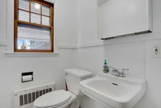 $399,900 | 264 Sumner Avenue, Springfield, MA 01108