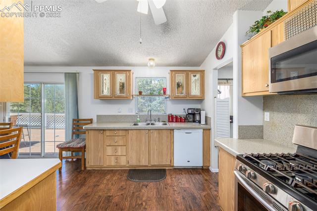 2173 Pathfinder Road Florissant, CO 80816 - Photo 15 of 34 Gallery Image 15