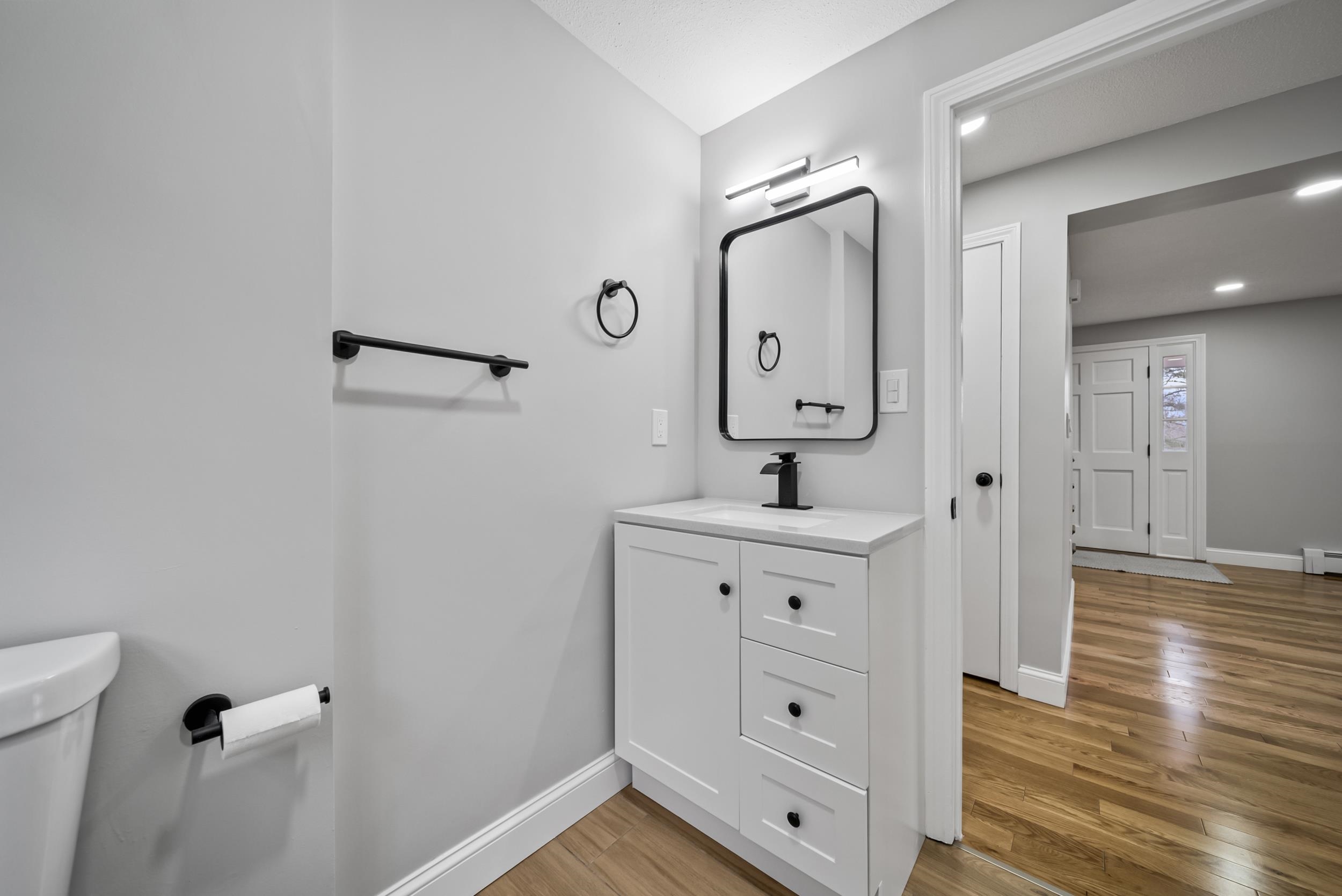 1 Danforth Road Merrimack, NH 03054 - Photo 17 of 45