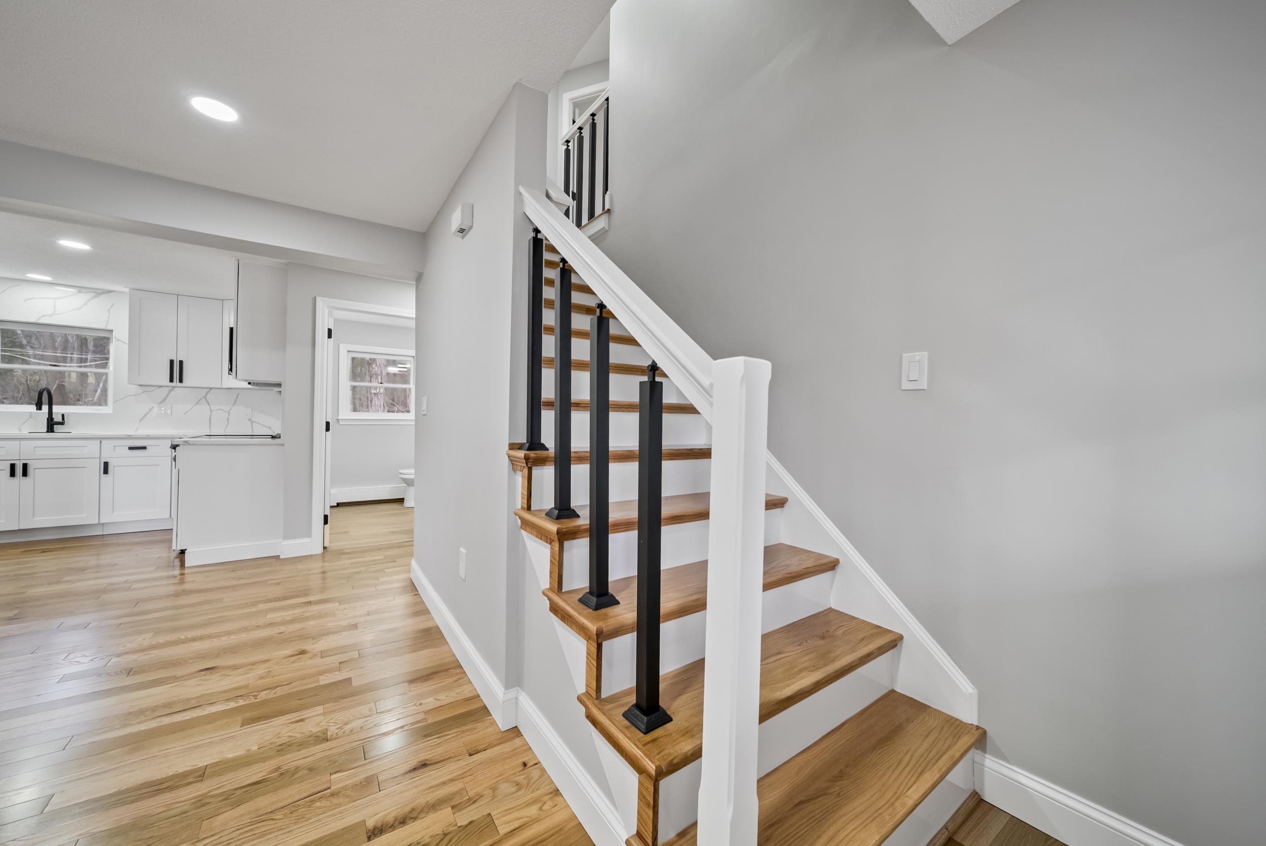 1 Danforth Road Merrimack, NH 03054 - Photo 8 of 45