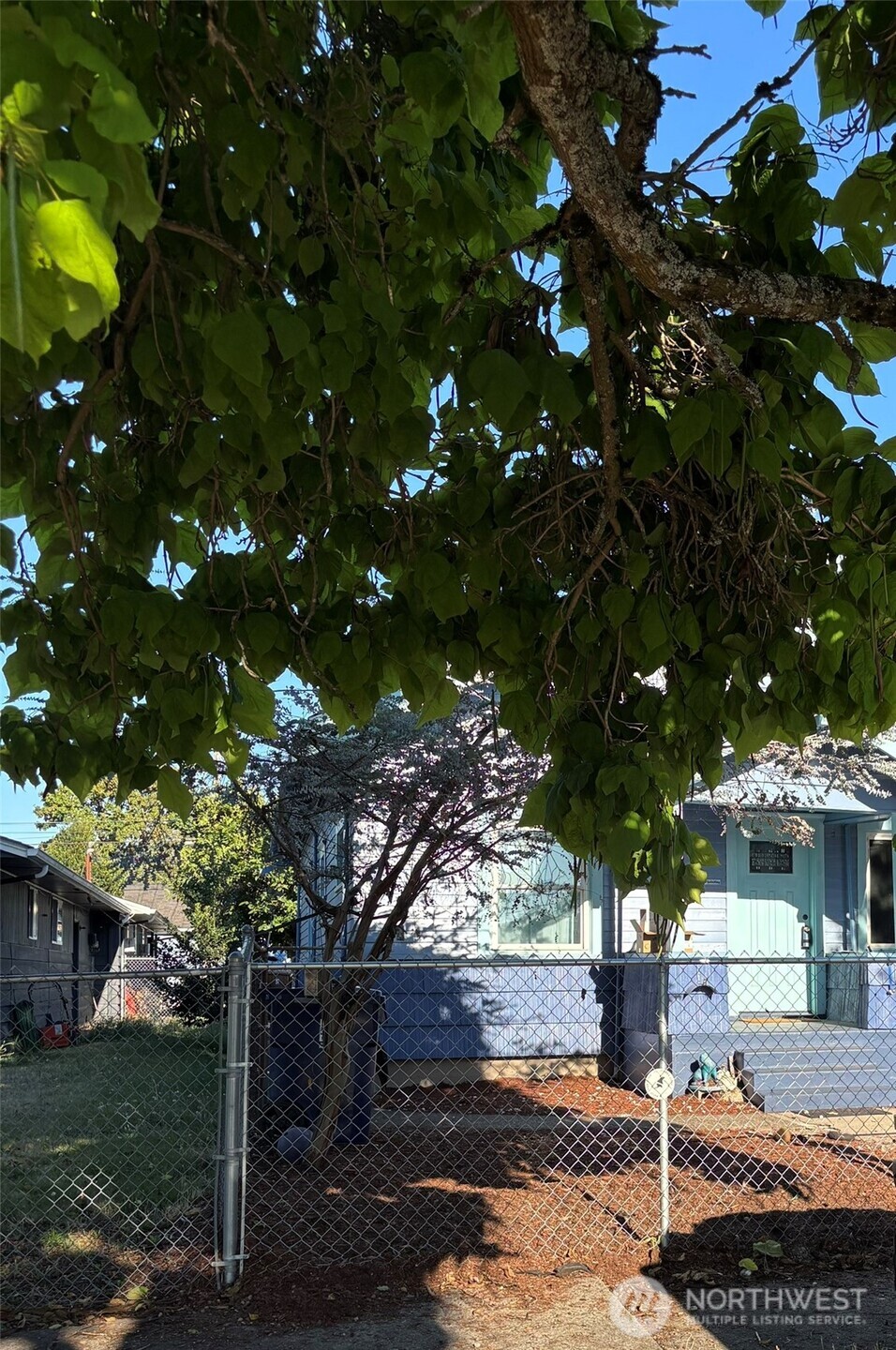 3607 East F Street Tacoma, WA 98404 - Photo 3 of 18