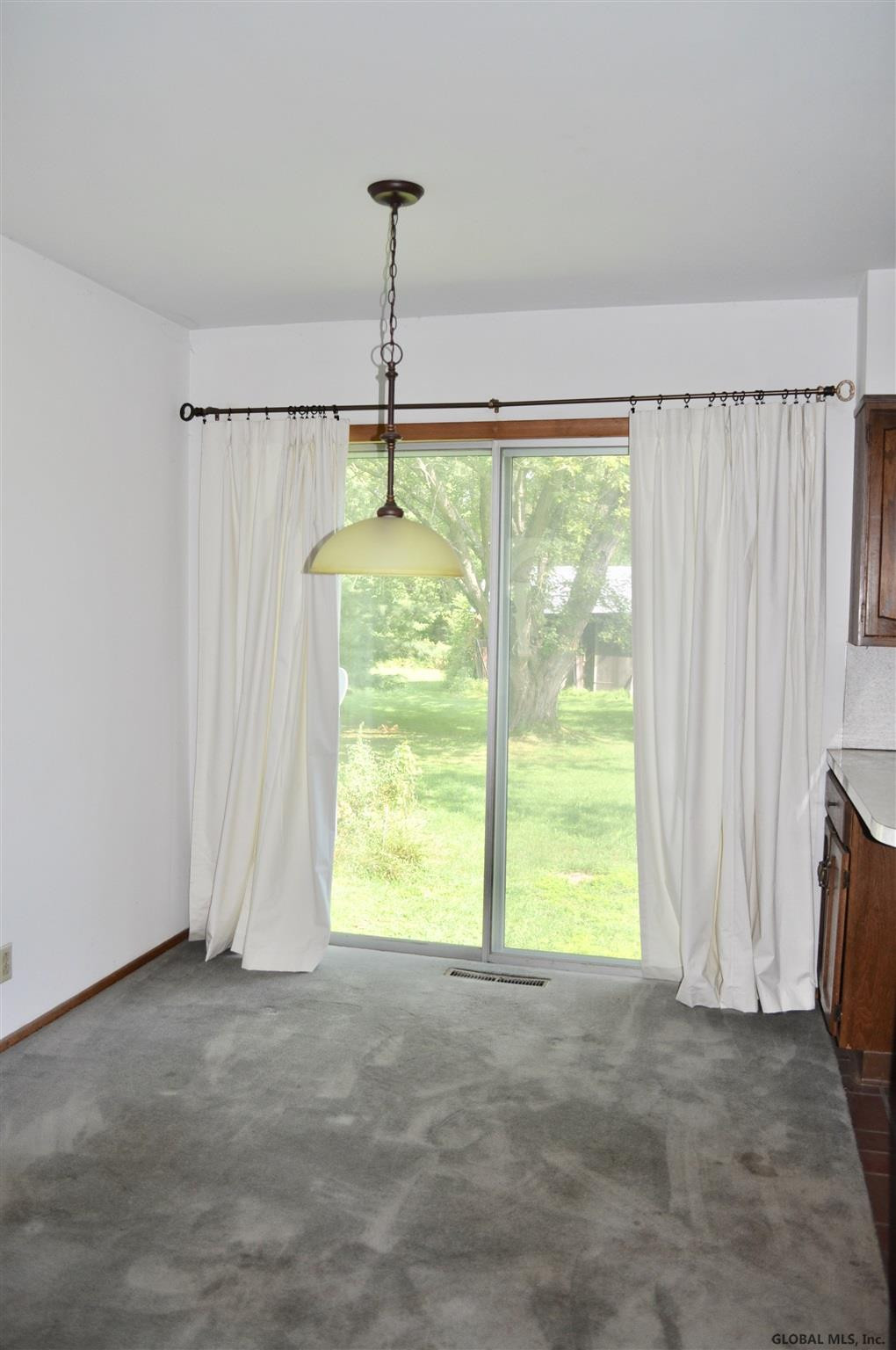 686 County Line Road Rotterdam, NY 12306 - Photo 8 of 46 Photo 8