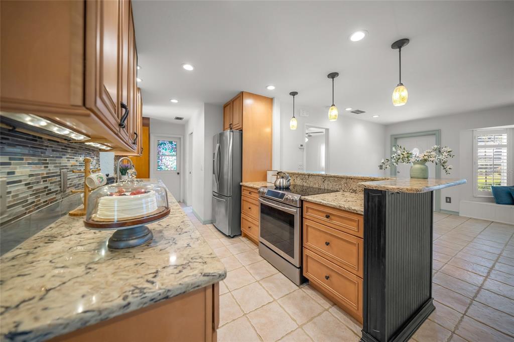648 Duke Road Venice, FL 34293 - Photo 16 of 53 Gallery Image 16