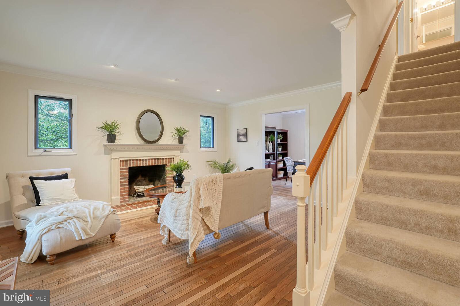 8579 Maidstone Road Delaplane, VA 20144 - Photo 9 of 58 Gracious entry into lovely home!