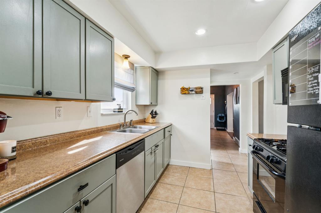 97 Berry Street Pittsburgh, PA 15205 - Photo 11 of 25