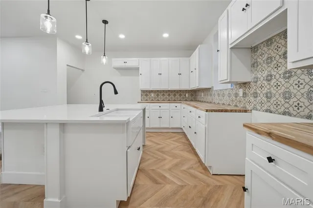 $449,900 | 2826 Texas Avenue, St. Louis, MO 63118