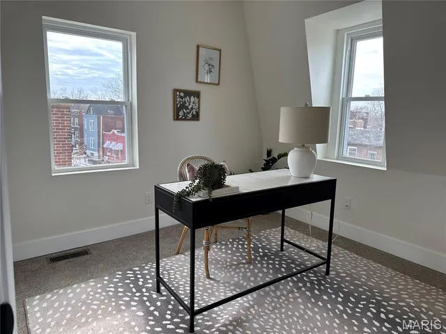 $449,900 | 2826 Texas Avenue, St. Louis, MO 63118