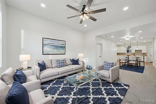 $449,900 | 2826 Texas Avenue, St. Louis, MO 63118