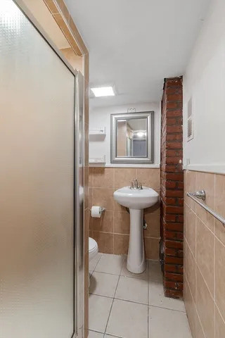 $3,800 | 20 Brae Road, Quincy, MA 02169