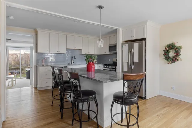 $3,800 | 20 Brae Road, Quincy, MA 02169