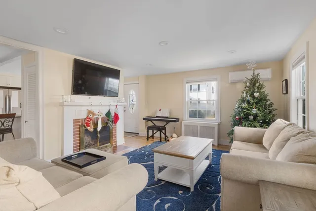 $3,800 | 20 Brae Road, Quincy, MA 02169