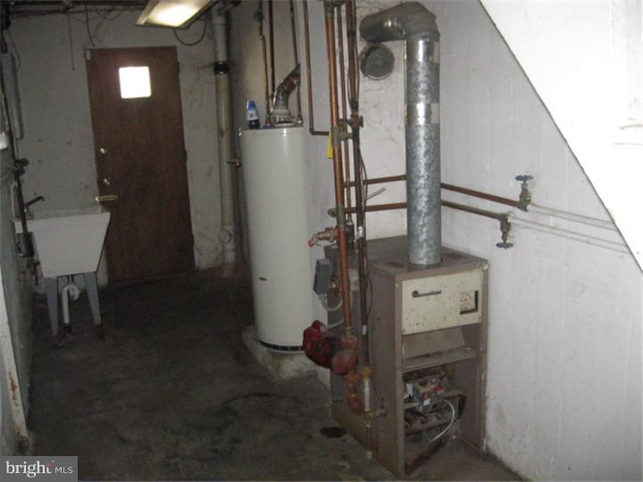 613 Copley Road Upper Darby, PA 19082 - Photo 6 of 10 View