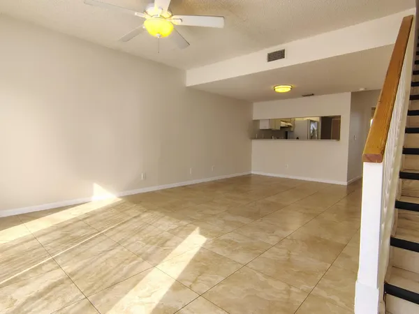 $2,400 | 6262 Riverwalk Lane, Unit 3, Jupiter, FL 33458