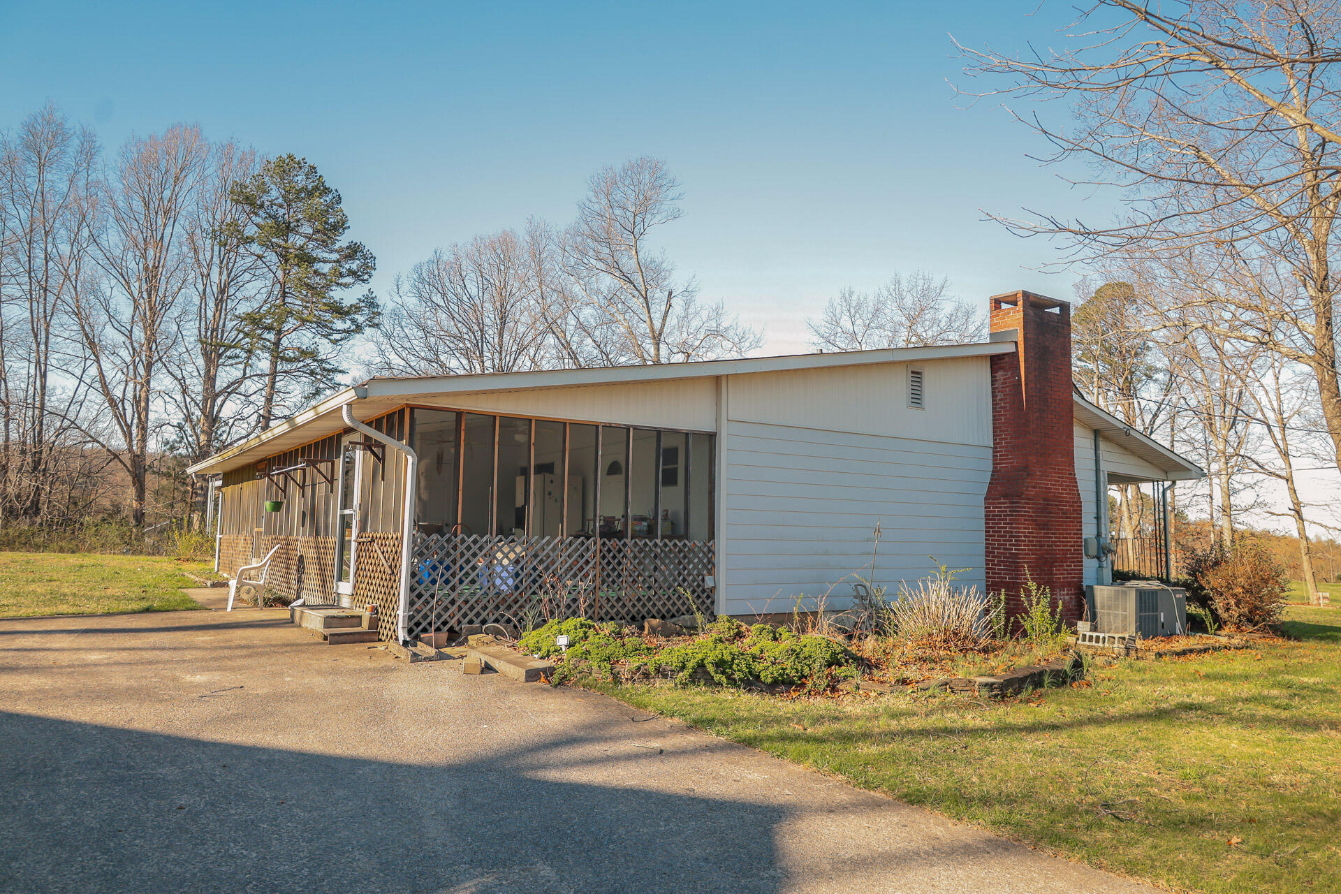 12733 Jones Gap Road Soddy Daisy, TN 37379 - Photo 37 of 108 26